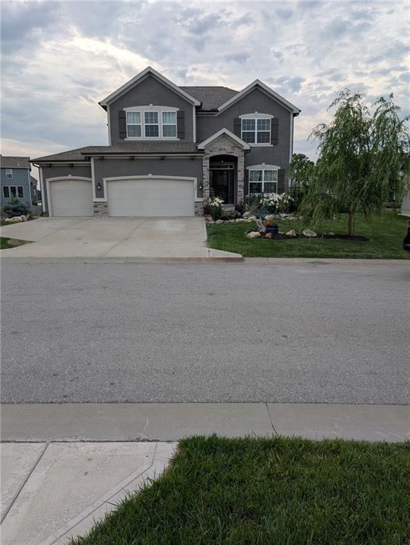 139 Briar Valley Ln, Blue Springs, MO 64064