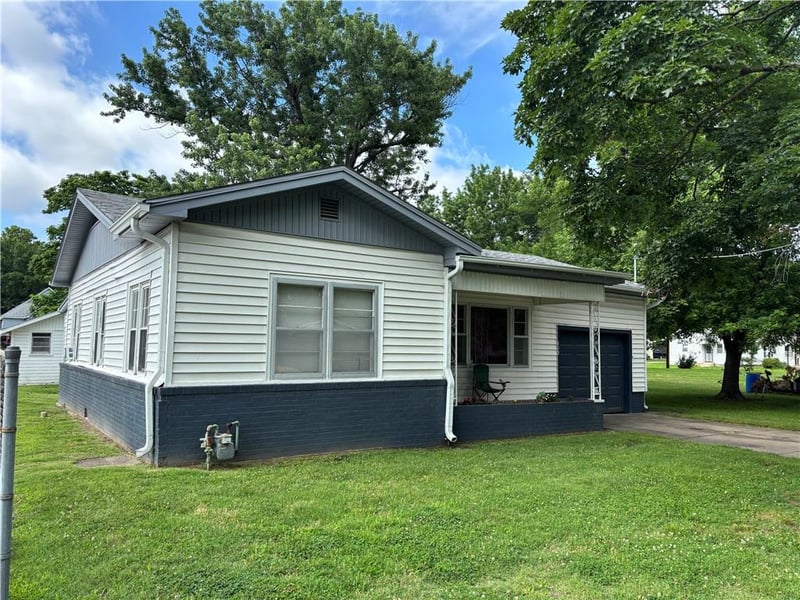 503 W 3rd St, Pittsburg, KS 66762