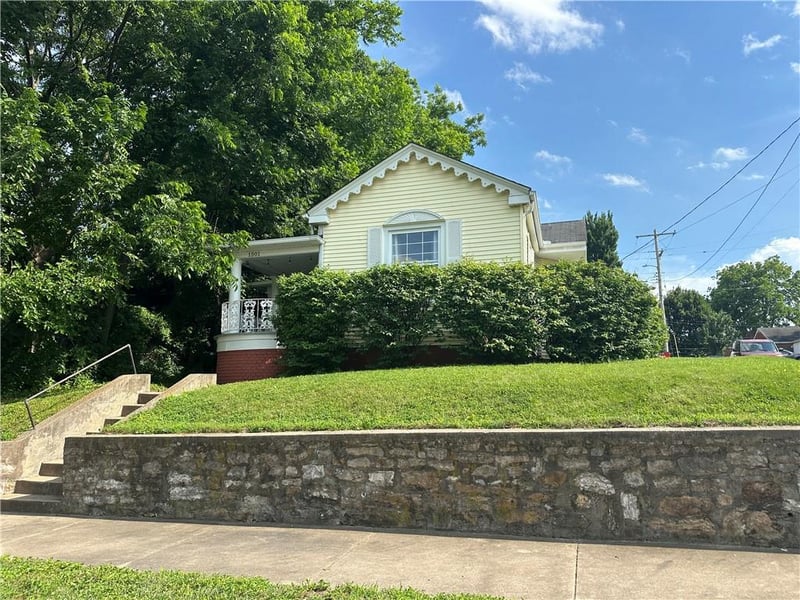 1501 Franklin Ave, Lexington, MO 64067