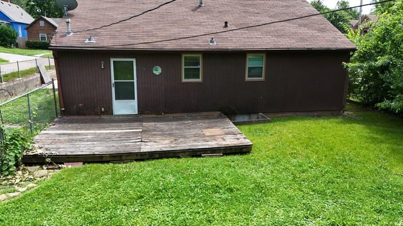 1262 Lowell Ave, Kansas City, KS 66102