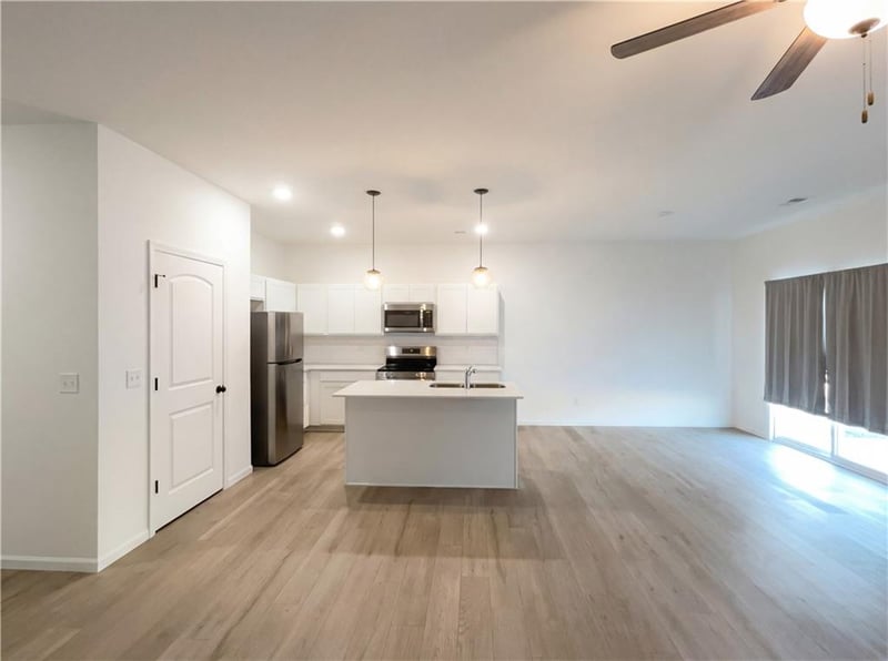 309 Hawthorne Ct, Blue Springs, MO 64014