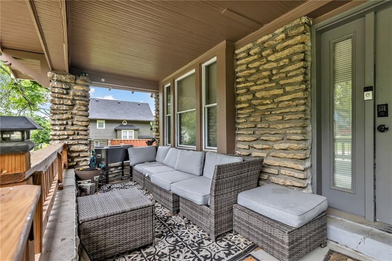 4024 Montgall Ave, Kansas City, MO 64130