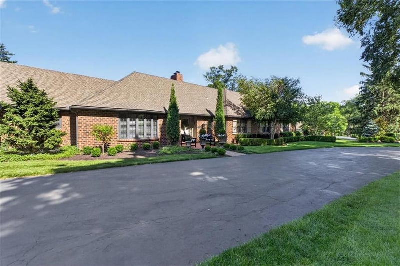 8301 Roe Ave, Prairie Village, KS 66207
