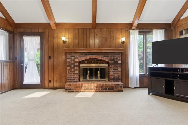 8533 Constance St, Lenexa, KS 66215