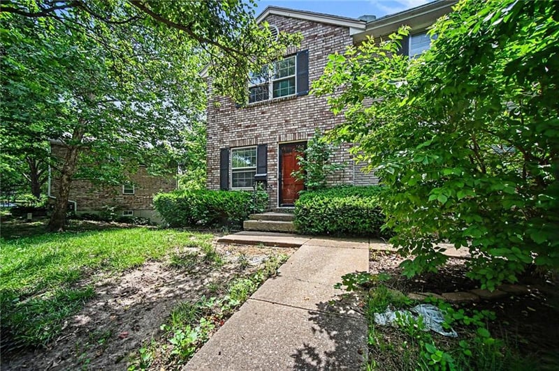 8017 E 88th St, Kansas City, MO 64138
