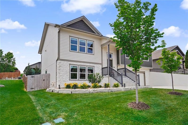 3907 Sweetclover St, Lawrence, KS 66049