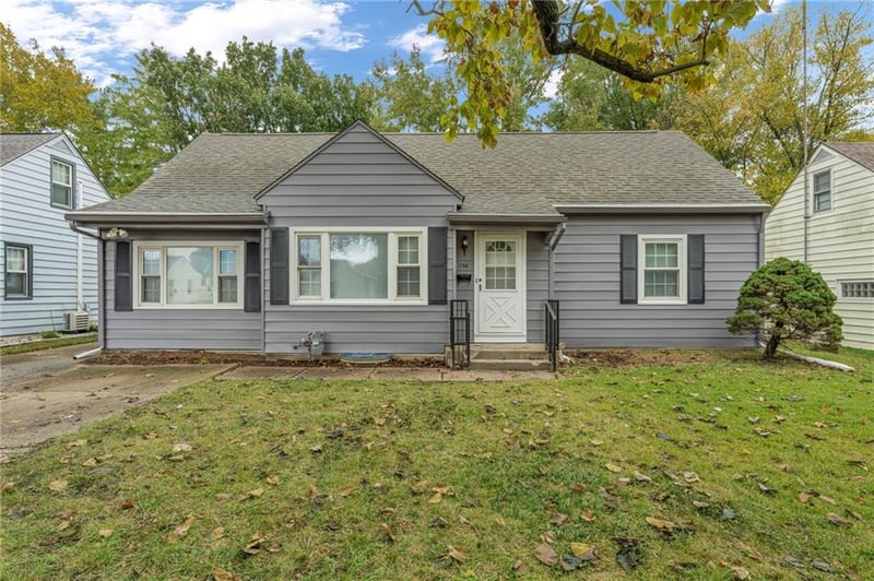 1744 Atwood Ave, Topeka, KS 66604