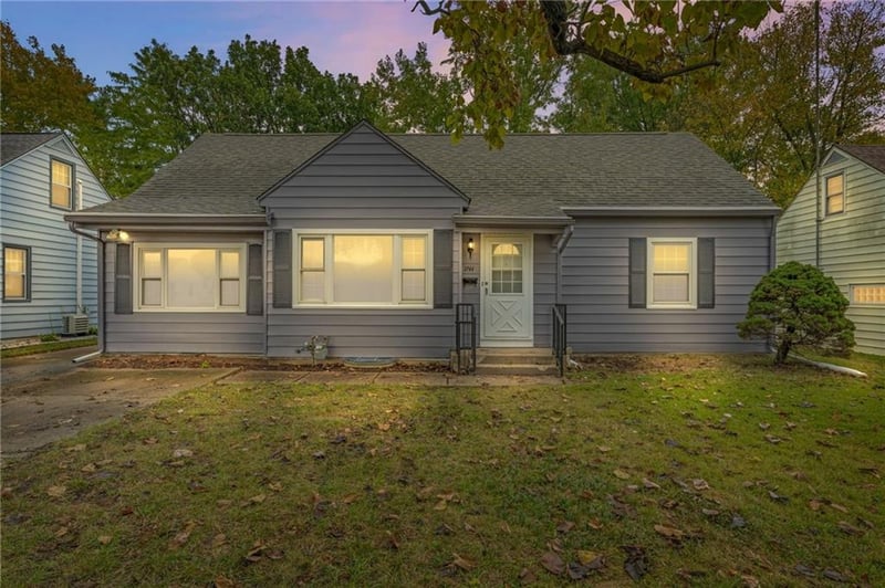 1744 Atwood Ave, Topeka, KS 66604