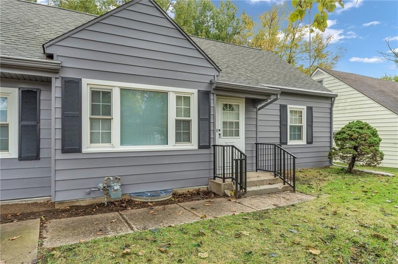 1744 Atwood Ave, Topeka, KS 66604