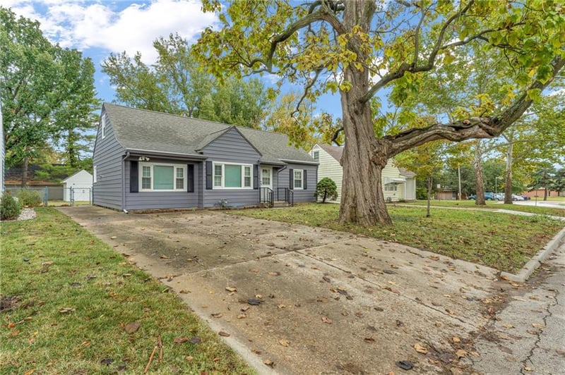 1744 Atwood Ave, Topeka, KS 66604