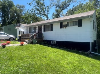 8504 Oldham Rd, Kansas City, MO 64138