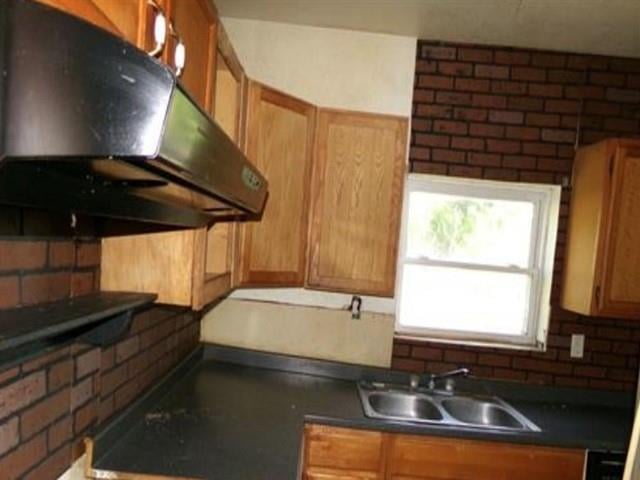 6757 Seward Ln, Camden, MO 64017