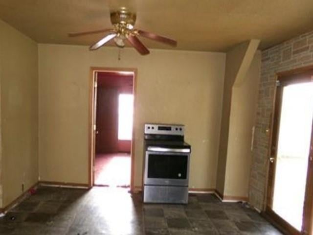 6757 Seward Ln, Camden, MO 64017