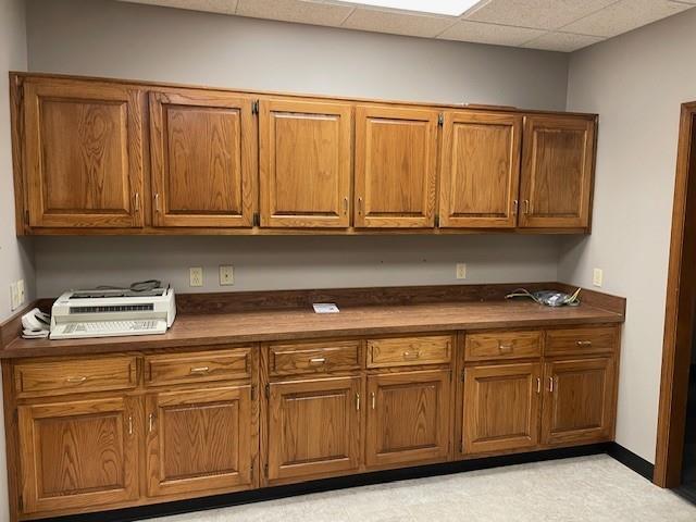 1007 Saint Maartens Dr, St Joseph, MO 64506