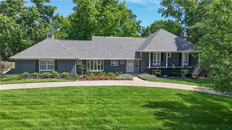 2444 103rd St, Leawood, KS 66206