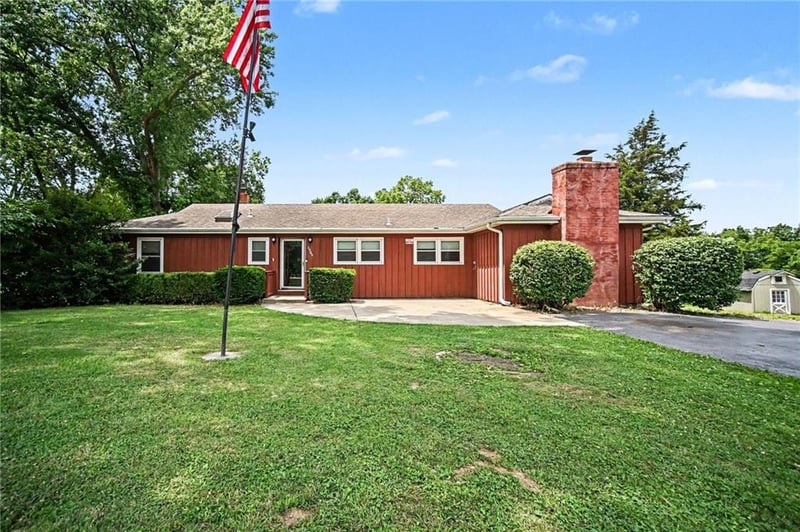 1728 Berry Rd, Independence, MO 64057