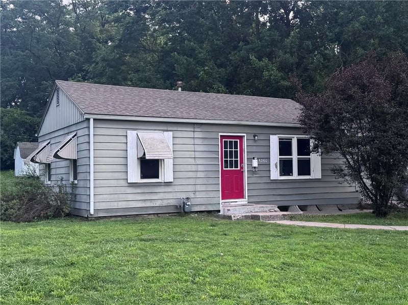 6260 Lathrop Ave, Kansas City, KS 66104