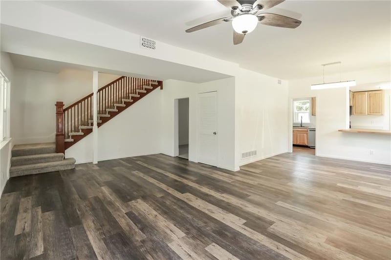 701 Peoria St, Paola, KS 66071