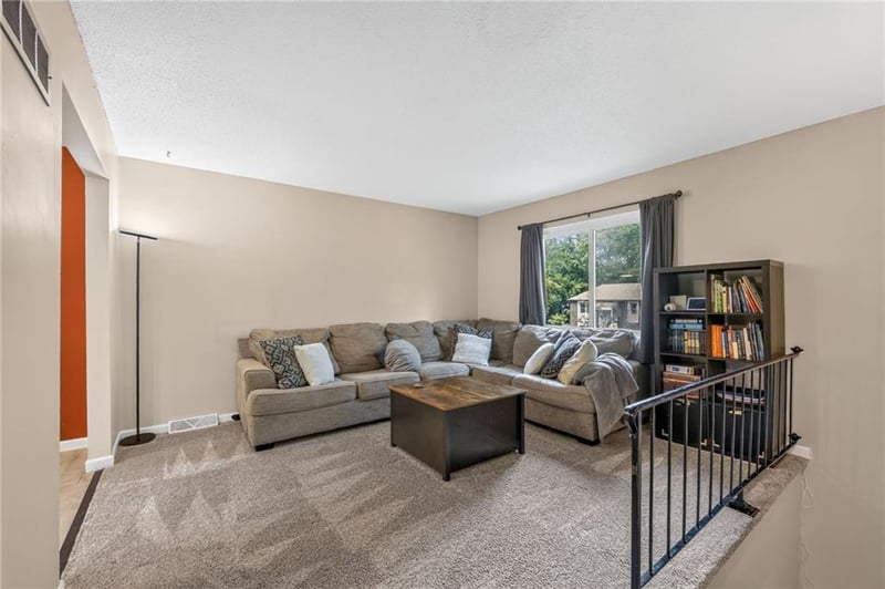 1100 Canterbury Rd, Blue Springs, MO 64015