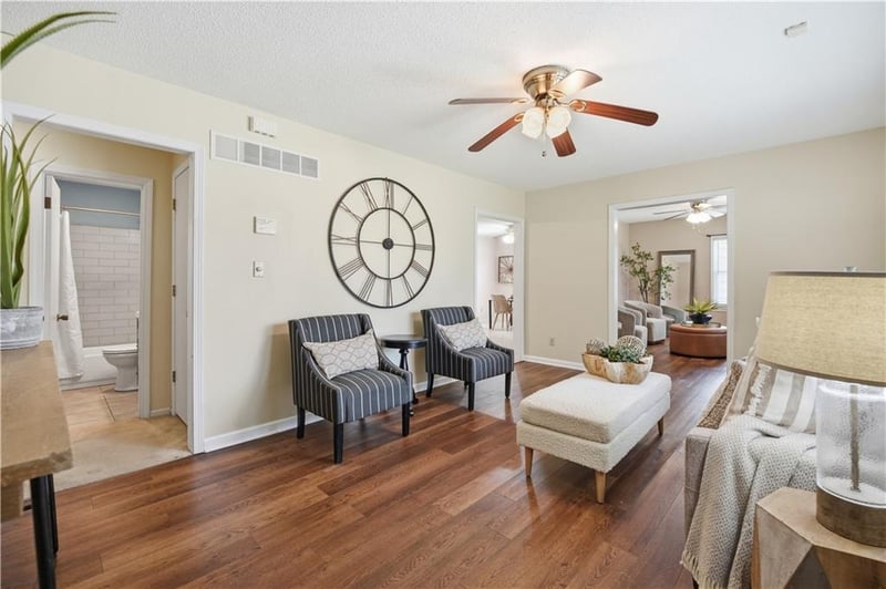 800 Miller St, Lee's Summit, MO 64063