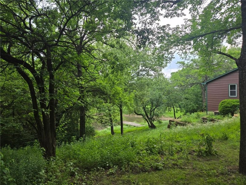 1619 E 318th Rd, Lecompton, KS 66050