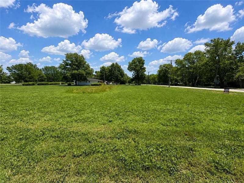 Riverside N/A, Columbus, KS 66725