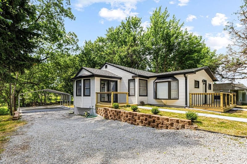3126 29th St, St Joseph, MO 64503