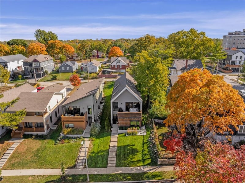 2549 Tracy Ave, Kansas City, MO 64108