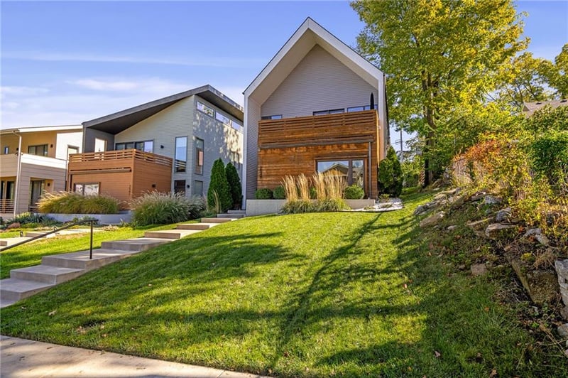 2549 Tracy Ave, Kansas City, MO 64108