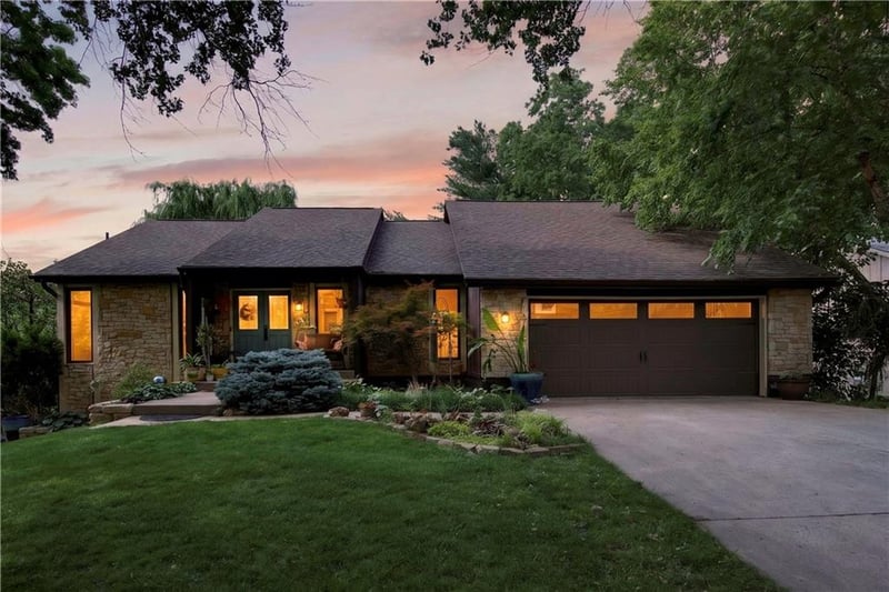 12814 W 65th St, Shawnee, KS 66216