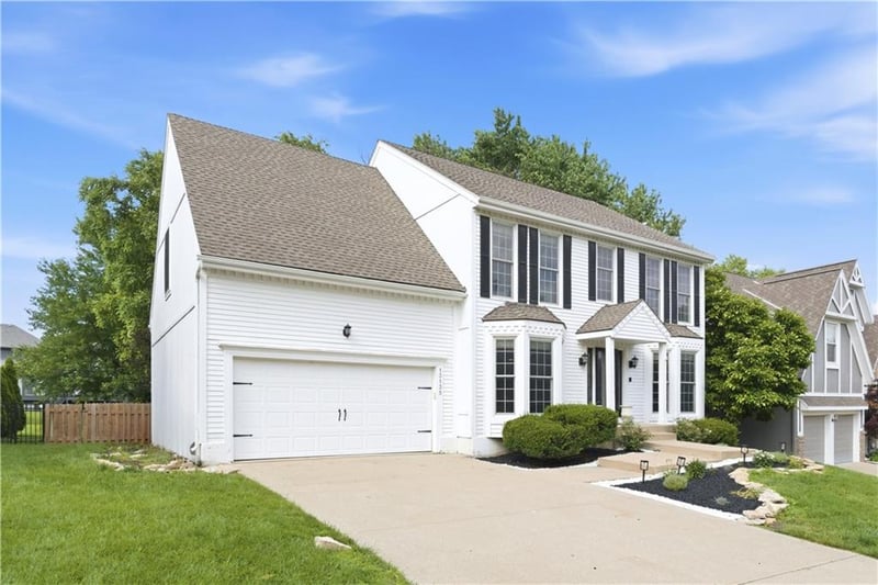 13135 Kessler St, Overland Park, KS 66210