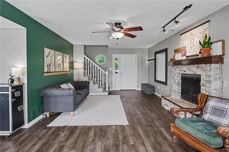 420 Cattleman Ct, Lawrence, KS 66049