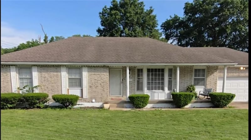 8701 Evanston Ave, Raytown, MO 64138