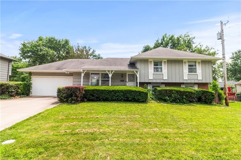 8203 105th St, Kansas City, MO 64134