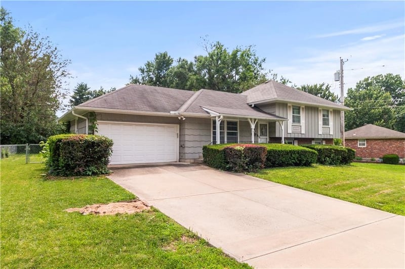 8203 105th St, Kansas City, MO 64134