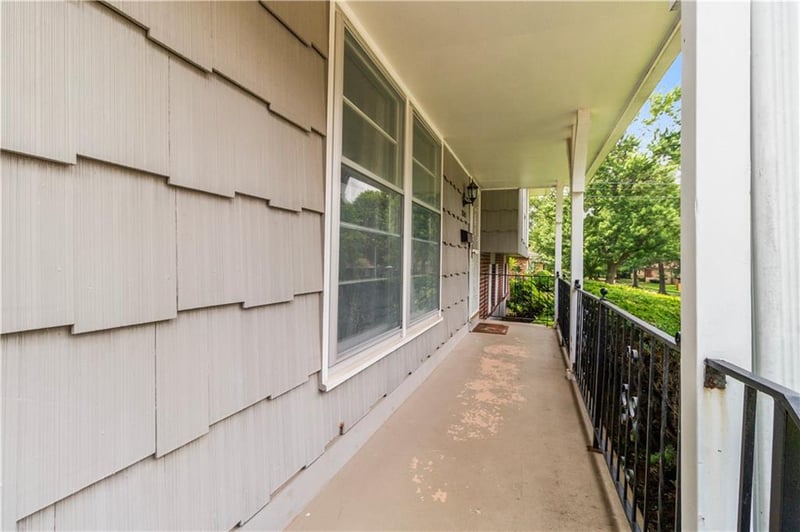 8203 105th St, Kansas City, MO 64134