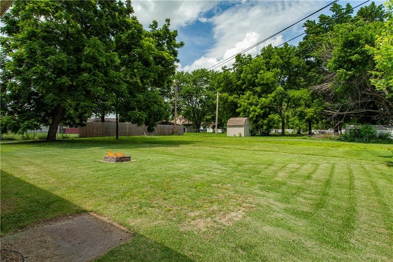 203 Phillips St, Odessa, MO 64076