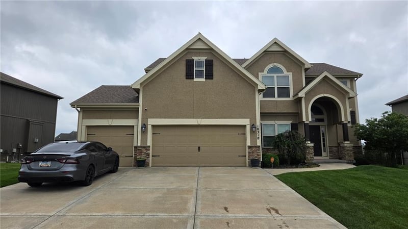 10318 Fisk Ave, Kansas City, MO 64154