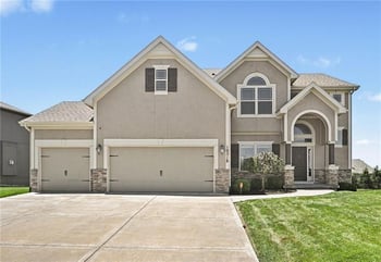 10318 N Fisk Ave, Kansas City, MO 64154