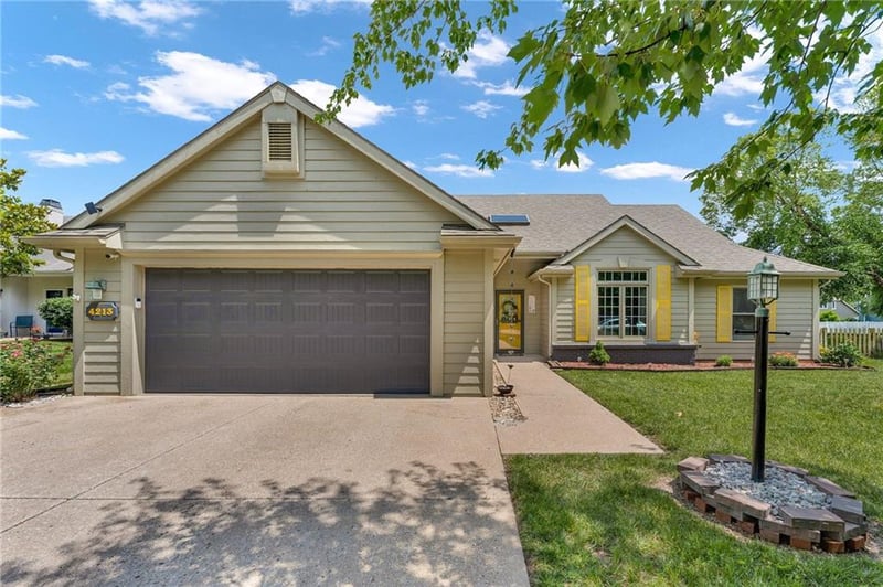 4213 Goldfield St, Lawrence, KS 66049