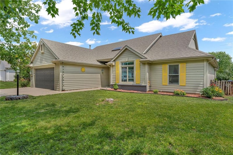 4213 Goldfield St, Lawrence, KS 66049