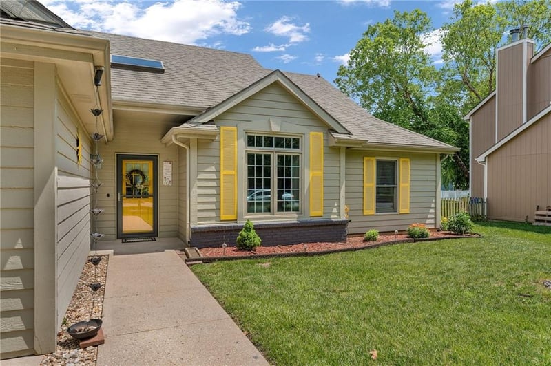 4213 Goldfield St, Lawrence, KS 66049