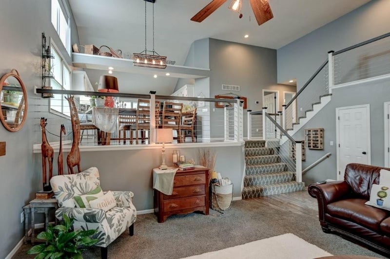 104 Eastwood Dr, Blue Springs, MO 64014