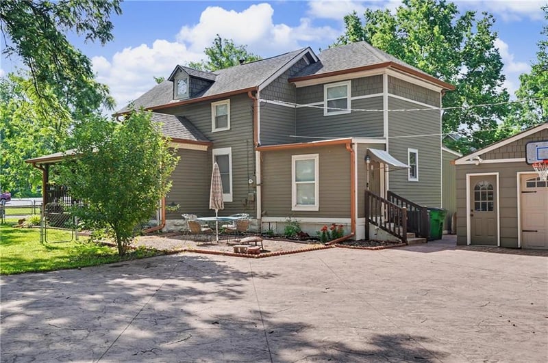 506 Poplar St, Ottawa, KS 66067