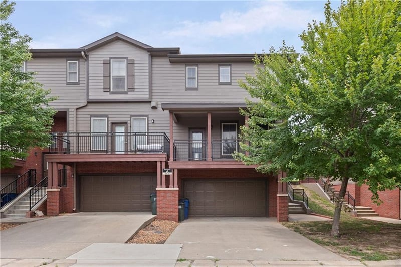 5245 Overland Dr #A21, Lawrence, KS 66049