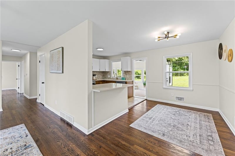 1610 Trail Ridge Dr, Independence, MO 64050