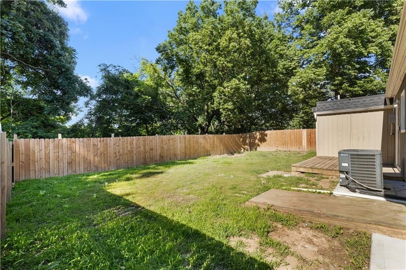1018 Mildred St, Kansas City, KS 66104