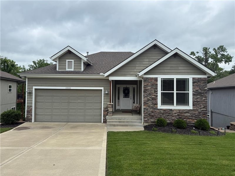 23152 126 St, Olathe, KS 66061