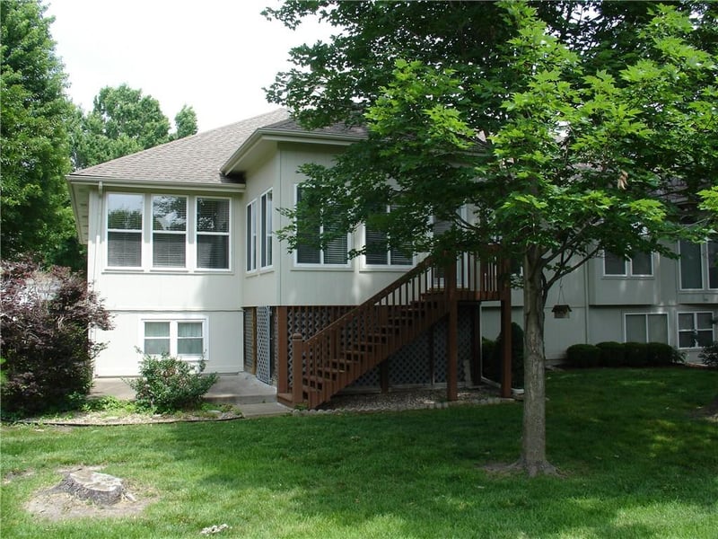 17205 44th Street Ct, Independence, MO 64055