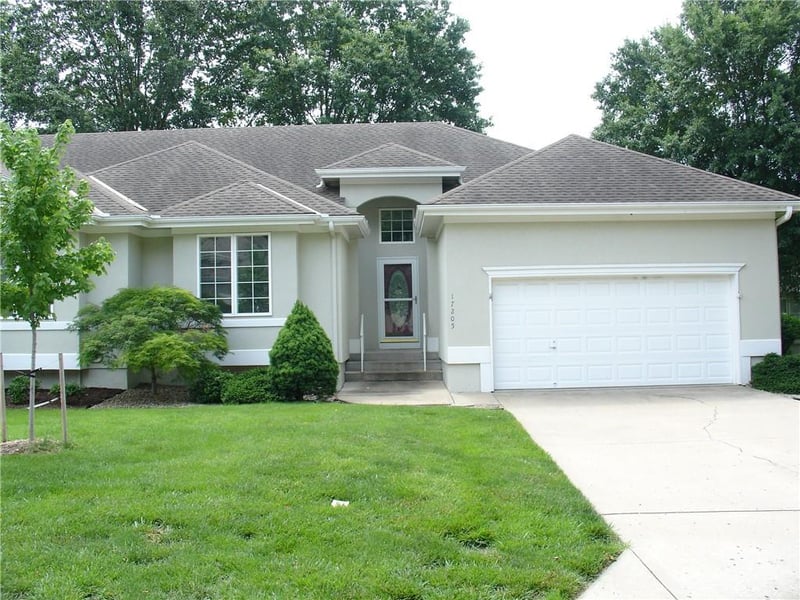 17205 44th Street Ct, Independence, MO 64055